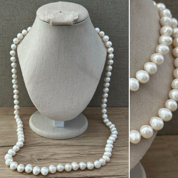 Large Fresh Water Pearls Hand Knotted Necklace - Picture 1 of 4